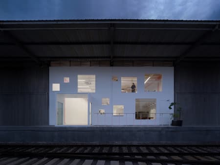 Apelron Contemporary